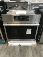 LG STUDIO 4.7 cu. ft. Smart  InstaView Electric Single Built-In Wall Oven with Air Fry & Steam Sous Vide - Image 2